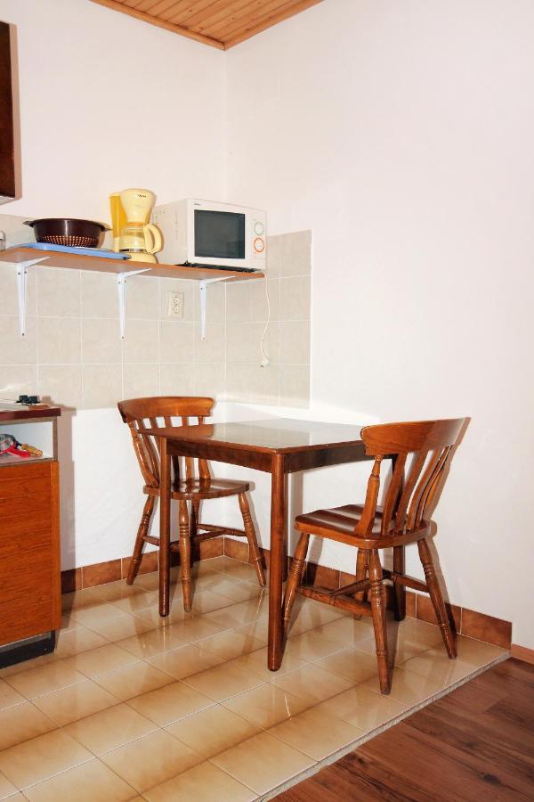 Apartments And Rooms By The Sea Mandre, Pag - 3557 コラン エクステリア 写真