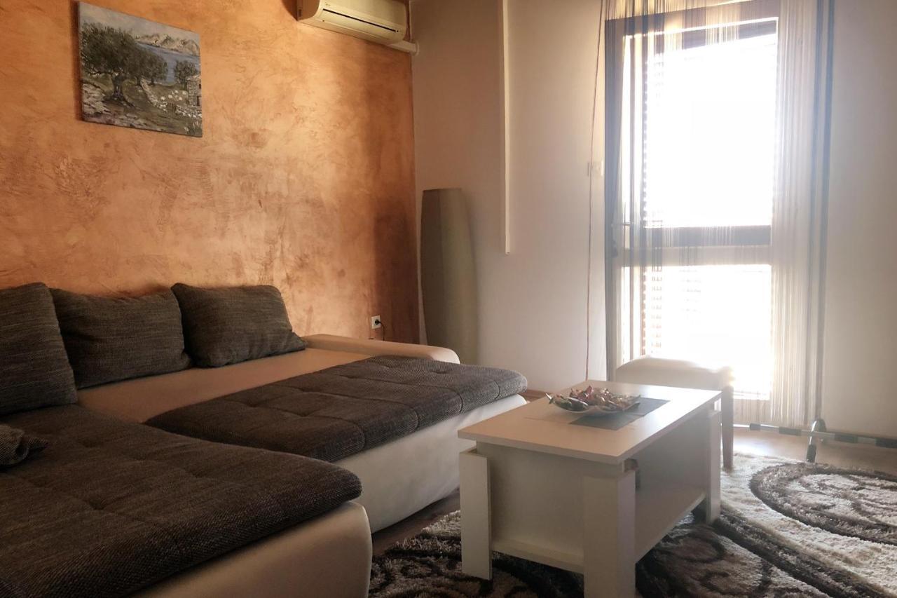 Apartments And Rooms By The Sea Mandre, Pag - 3557 コラン エクステリア 写真